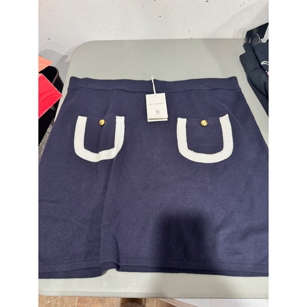 Free Assembly Navy Blue Sweater‎ Mini Skirt XXL 20 Gold Button Contrast Trim NWT